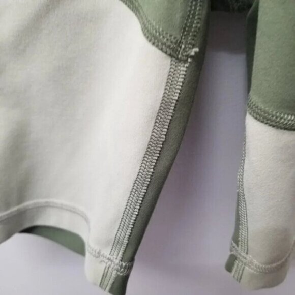 Lululemon Nulu Colour Block High-Rise Short 8" Green Twill / Green Fern 0 - Picture 12 of 13